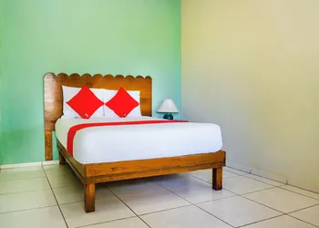 OYO Hotel Miramar, Loreto hotel thumbnail 4