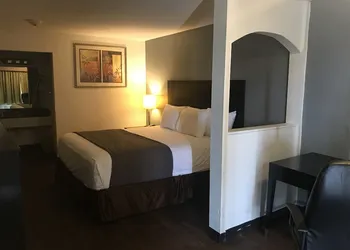 Texas Inn hotel thumbnail 4