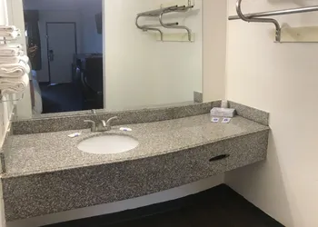 Texas Inn hotel thumbnail 8