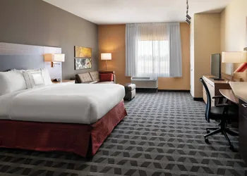 TownePlace Suites by Marriott Fresno Clovis hotel thumbnail 8