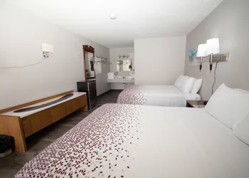 Shady Rest Motel hotel thumbnail 4