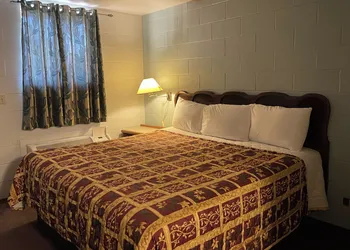 Skyline Motel Bartlesville Hwy 75 hotel thumbnail 4