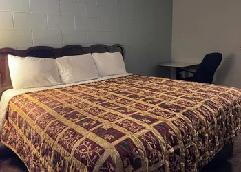 Skyline Motel Bartlesville Hwy 75 hotel thumbnail 5