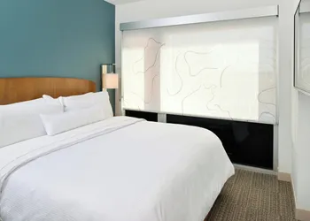 Element by Marriott Overland Park hotel thumbnail 6