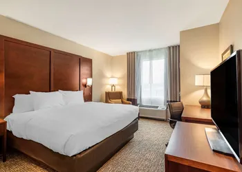 Comfort Inn & Suites Winchester hotel thumbnail 6