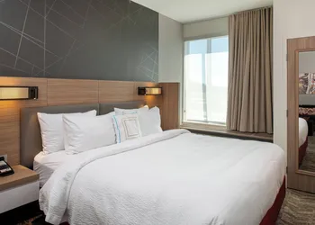 SpringHill Suites by Marriott Kansas City Northeast hotel thumbnail 6