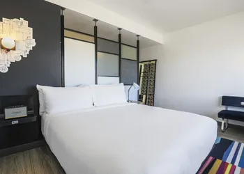 Aloft by Marriott Omaha Aksarben Village hotel thumbnail 3
