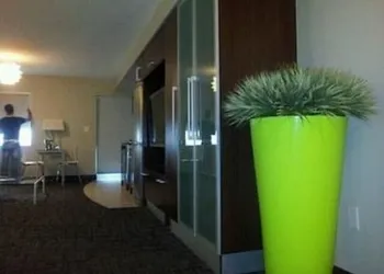 Ocean Drive Studios Beach Front hotel thumbnail 4