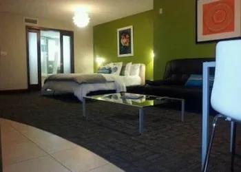 Ocean Drive Studios Beach Front hotel thumbnail 5