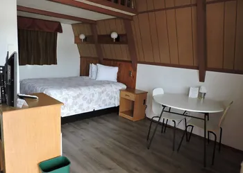 The Ranch Motel hotel thumbnail 8