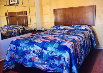 Embassy motel hotel thumbnail 8