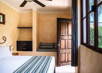 Hotel Barrio Latino hotel thumbnail 8