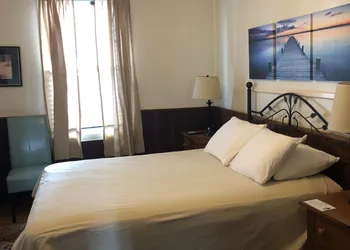 Water Street Inn hotel thumbnail 2