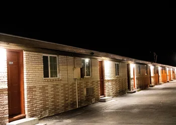 Modern Motel hotel thumbnail 8