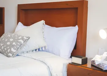 La Lola Hotel & Suites hotel thumbnail 4