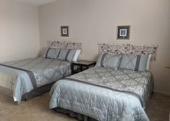 HI-WAY 4 Motel hotel thumbnail 6