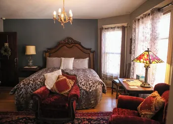 B&B on Broadway hotel thumbnail 3