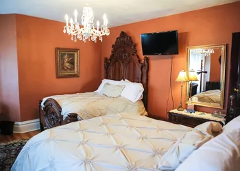 B&B on Broadway hotel thumbnail 4