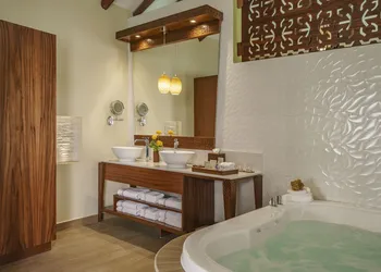 Palafitos Overwater Bungalows, All & More Inclusive - Adults Only - All inclusive hotel thumbnail 3