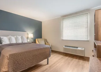 WoodSpring Suites Doral Miami Airport hotel thumbnail 5
