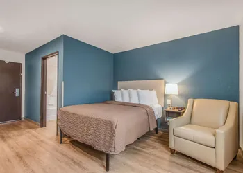 WoodSpring Suites Doral Miami Airport hotel thumbnail 6