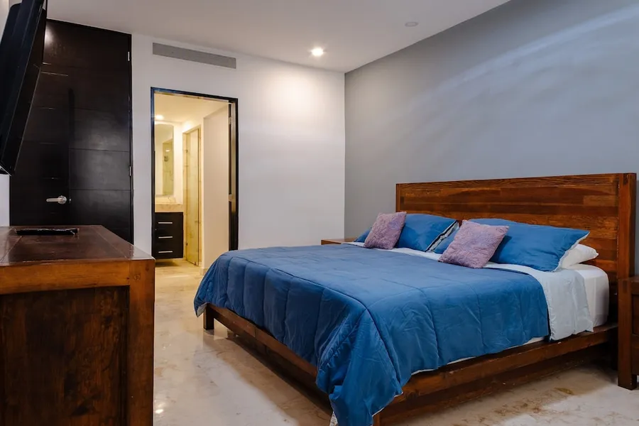 Elements Penthouse 23 3 Bedroom Condo by RedAwning hotel detail image 6