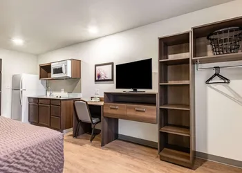WoodSpring Suites Indianapolis Airport South hotel thumbnail 5