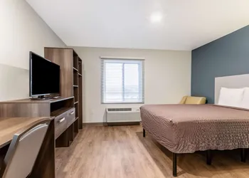 WoodSpring Suites Indianapolis Airport South hotel thumbnail 7