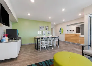 WoodSpring Suites Tamarac hotel thumbnail 7