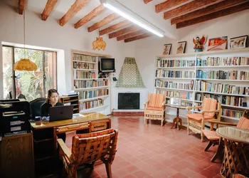 Mansion del Bosque hotel thumbnail 2