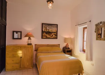 Mansion del Bosque hotel thumbnail 8