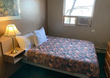 Vivian Motor Hotel hotel thumbnail 3