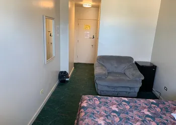Vivian Motor Hotel hotel thumbnail 5