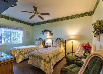 Apples Bed & Breakfast hotel thumbnail 5