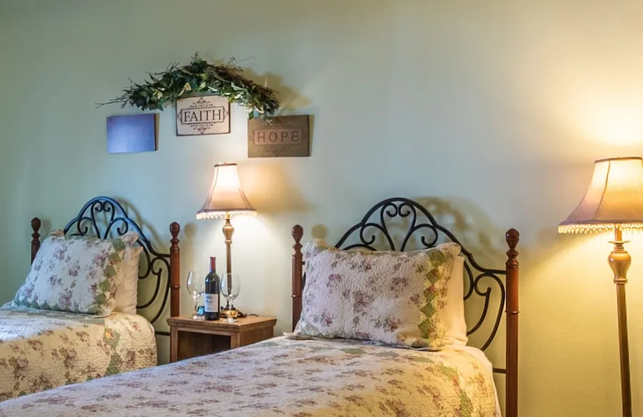 Apples Bed & Breakfast hotel detail image 6