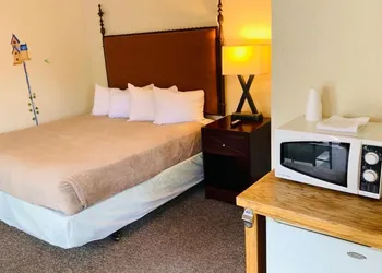Snow Bear Lodge hotel thumbnail 3