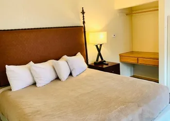 Snow Bear Lodge hotel thumbnail 4