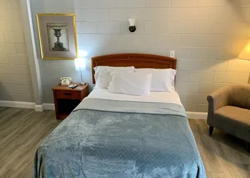 Hill Top Motel hotel thumbnail 6