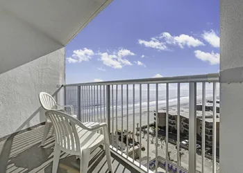 Sands Ocean Club Resort hotel thumbnail 5