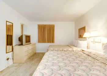 Ocean Forest Plaza hotel thumbnail 4