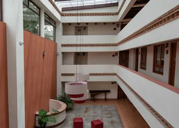 Plaza Magnolias Suites hotel thumbnail 4