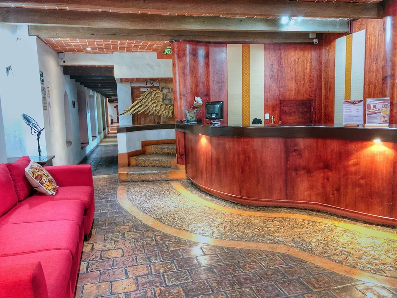Plaza Magnolias Suites hotel detail image 6