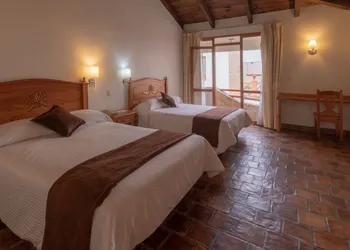Plaza Magnolias Suites hotel thumbnail 7