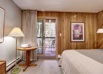 CM112H Copper Mtn Inn Studio Studio Bedroom 1Bathroom Hotel Room hotel thumbnail 3