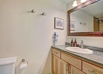 CM112H Copper Mtn Inn Studio Studio Bedroom 1Bathroom Hotel Room hotel thumbnail 5