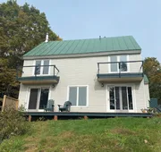 Craftsbury Farmhouse hotel detail image 5