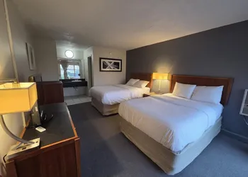 Americas Best Value Inn Rockford hotel thumbnail 4