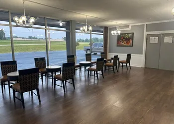 Americas Best Value Inn Rockford hotel thumbnail 6