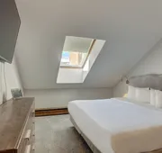 4br Renovated - Sleeps 12- Downtown Breck by RedAwning hotel detail image 5