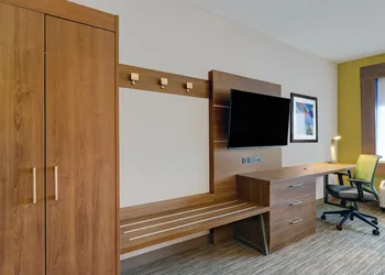 Holiday Inn Express Kingston West by IHG hotel thumbnail 7
